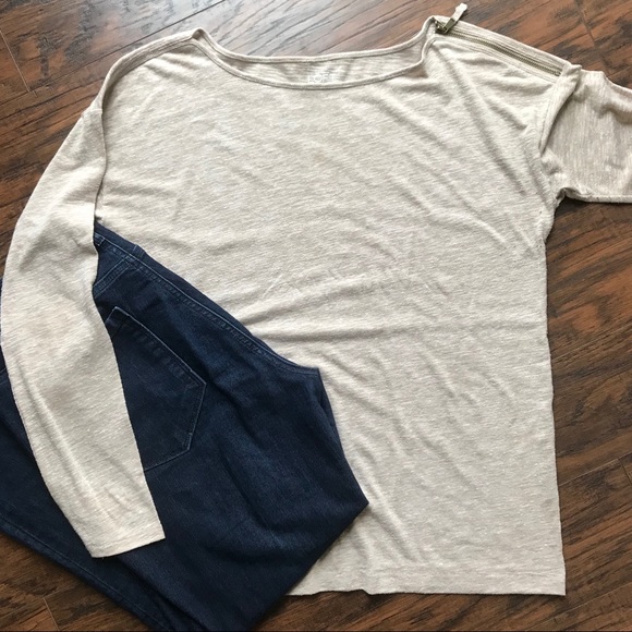 Loft Top with Zipper detail - Picture 2 of 6